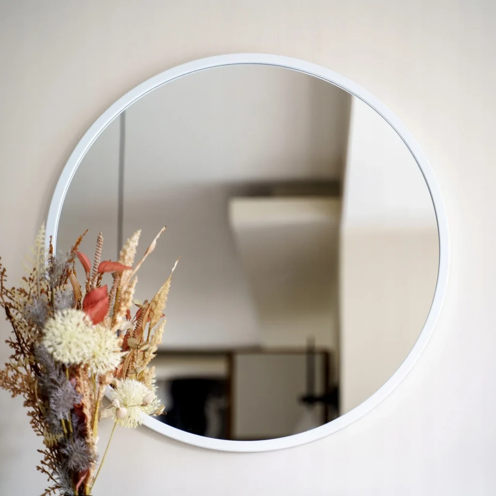 Lustro Okragle W Bialej Ramie 1024x1024