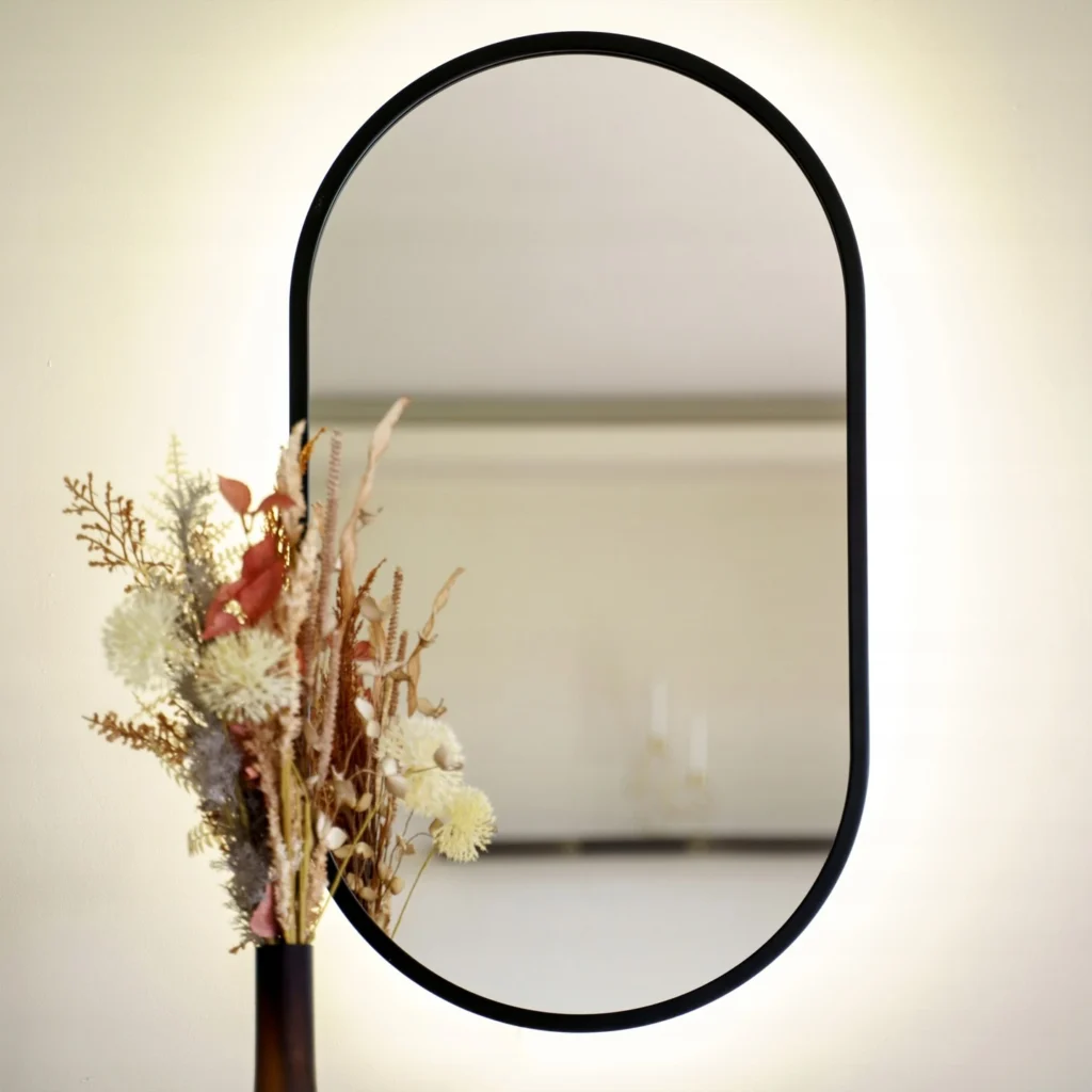 Lustro Owalne W Czarnej Ramie Led 1024x1024