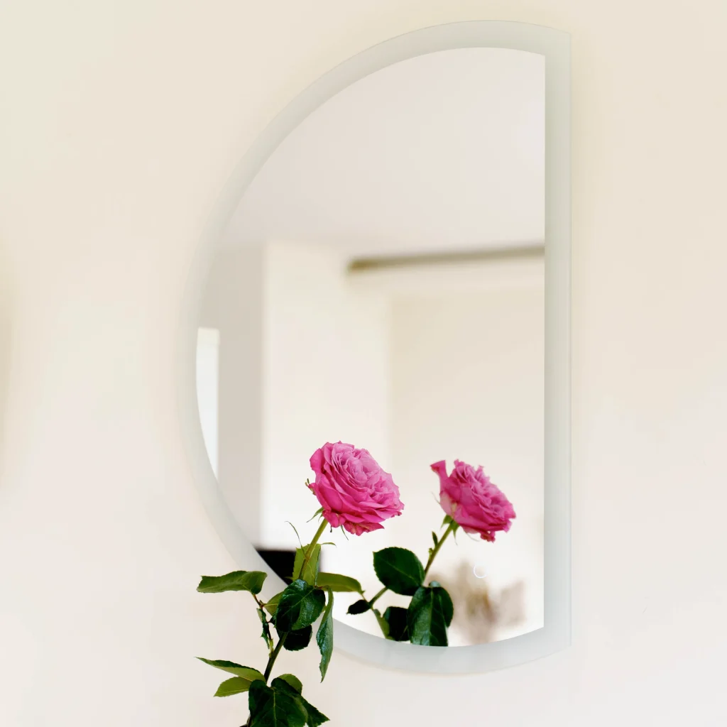 Lustro Polokragle Lazienkowe Podswietlane 1024x1024